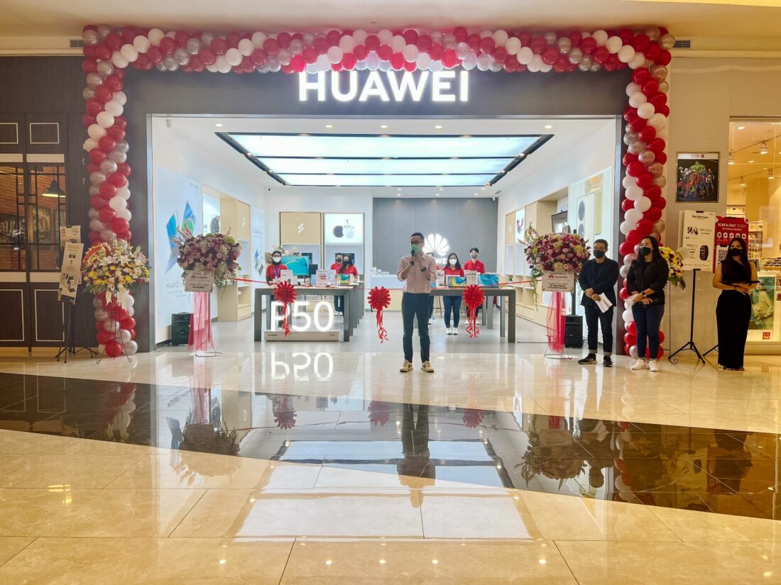 Huawei Authorized Experience Store Resmi Dibuka