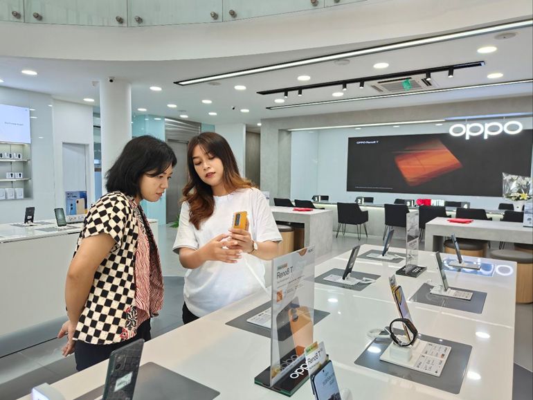 Oppo Experience store